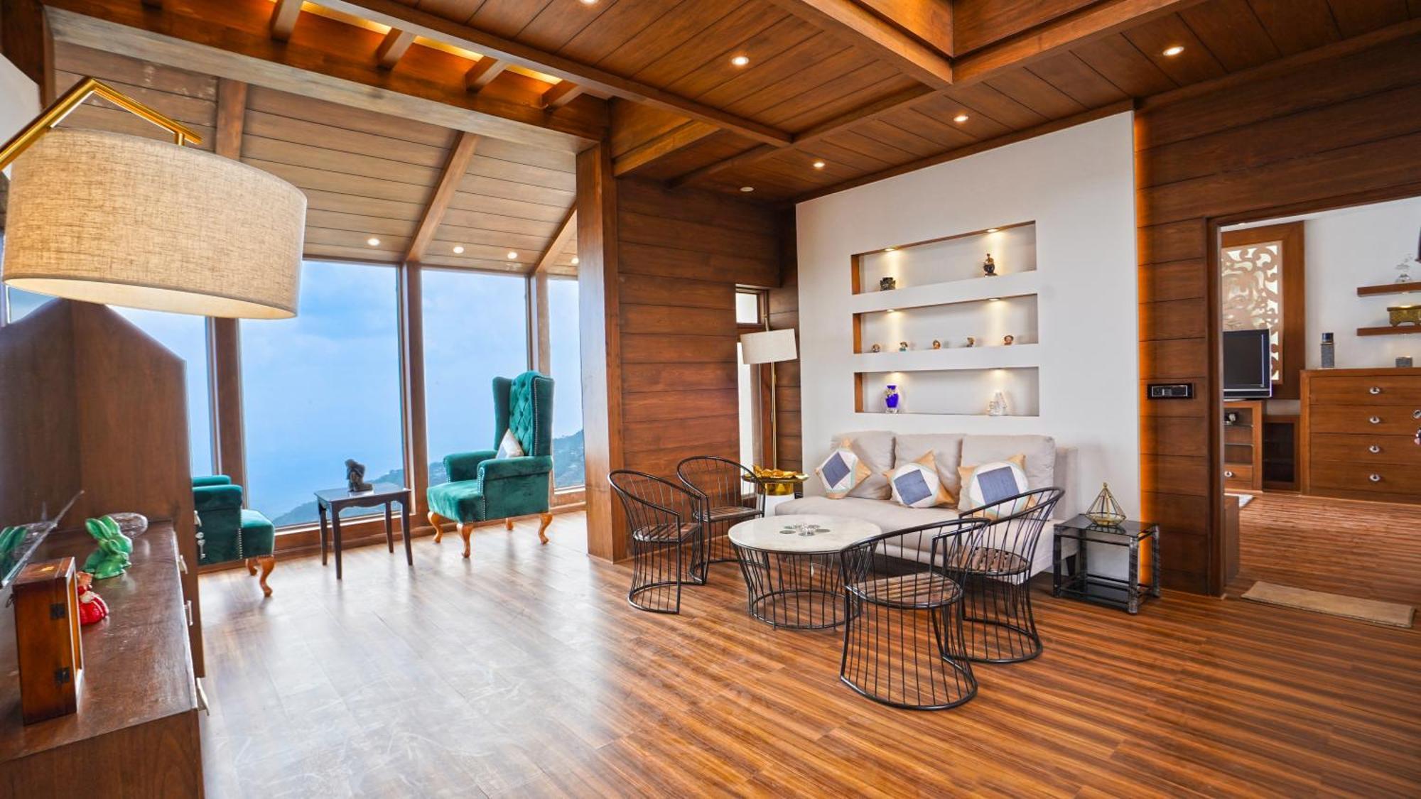 The Horizon Villa By Just Homestay Массури Экстерьер фото